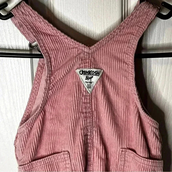 EUC Oshkosh BGosh Girls Light Pink Corduroy Overalls 12 M Buttons - Picture 4 of 6